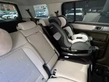 2024 Hyundai Santa Fe с пробегом 34 000 км