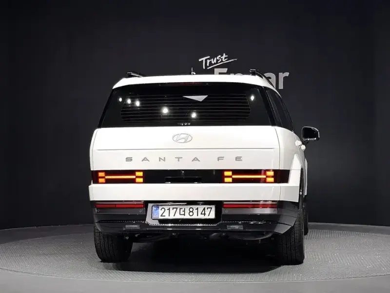 2025 Hyundai Santa Fe с пробегом 13 363 км