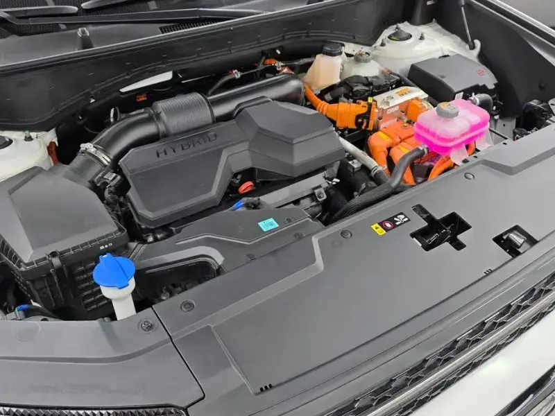 2025 Hyundai Santa Fe с пробегом 13 363 км
