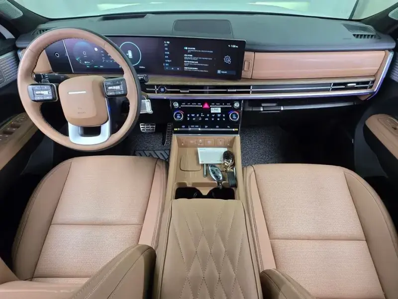 2025 Hyundai Santa Fe с пробегом 13 363 км