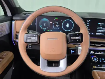 2025 Hyundai Santa Fe с пробегом 13 363 км