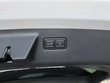 2025 Hyundai Santa Fe с пробегом 13 363 км