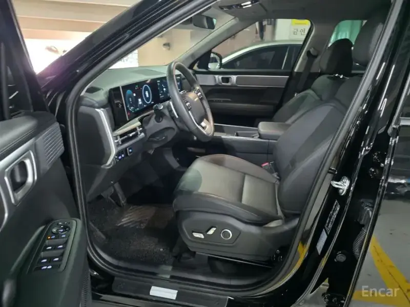 2026 Hyundai Santa Fe с пробегом 8 000 км