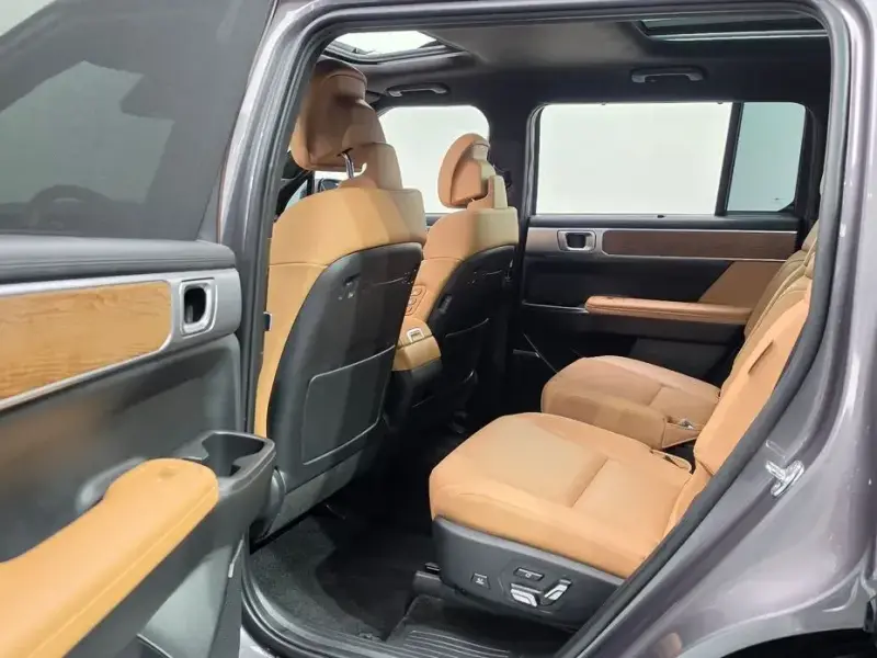 2024 Hyundai Santa Fe с пробегом 48 964 км