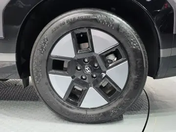 2024 Hyundai Santa Fe с пробегом 48 964 км
