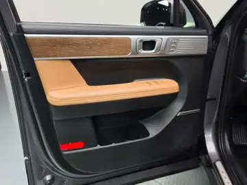 2024 Hyundai Santa Fe с пробегом 48 964 км