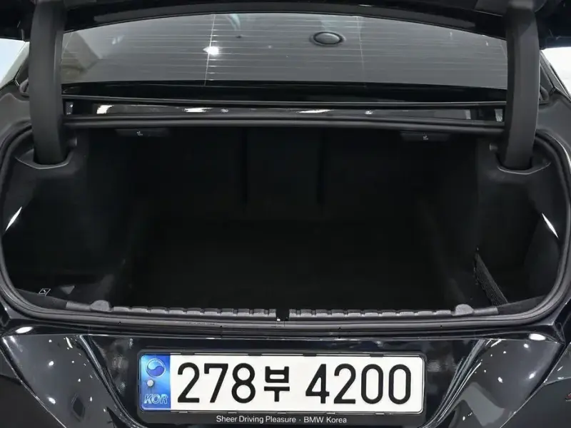 2022 BMW 8 серии с пробегом 63 383 км