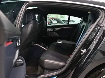 2022 BMW 8 серии с пробегом 63 383 км