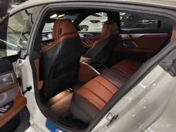 2023 BMW 8 серии с пробегом 38 393 км