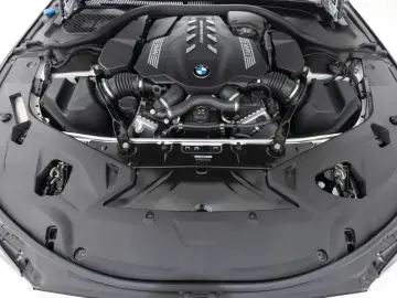 2023 BMW 8 серии с пробегом 40 900 км