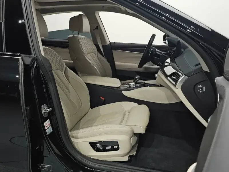 2021 BMW 6 серии с пробегом 62 743 км