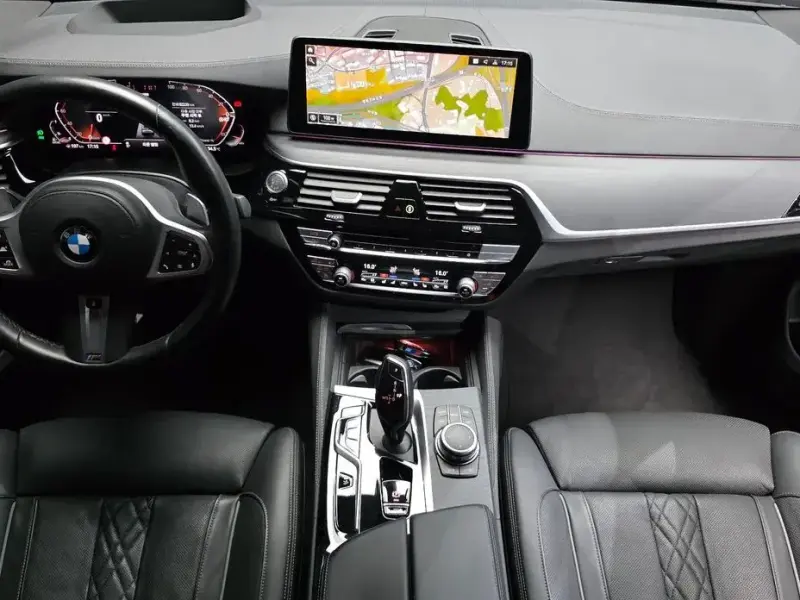 2022 BMW 6 серии с пробегом 82 239 км