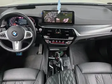 2022 BMW 6 серии с пробегом 60 481 км