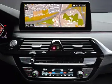 2022 BMW 6 серии с пробегом 82 239 км