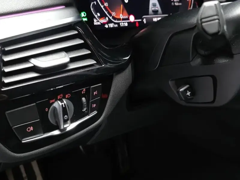 2022 BMW 6 серии с пробегом 82 239 км
