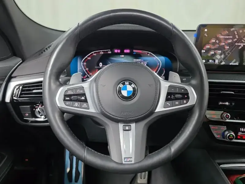 2022 BMW 6 серии с пробегом 60 481 км