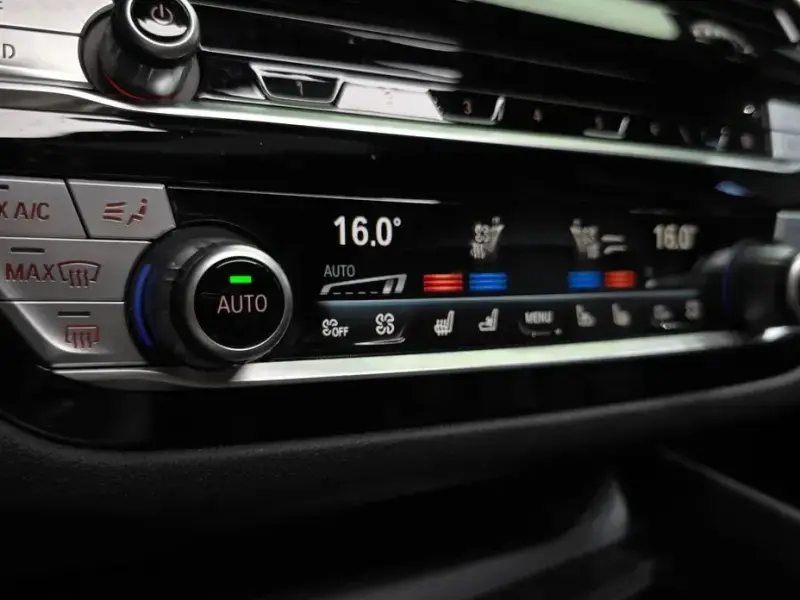 2022 BMW 6 серии с пробегом 74 039 км