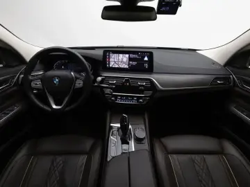 2020 BMW 6 серии с пробегом 68 800 км