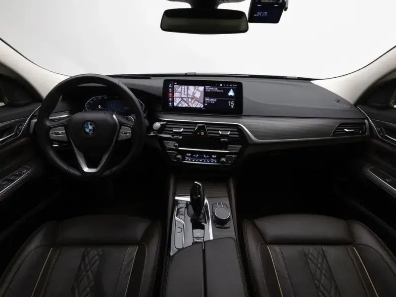 2020 BMW 6 серии с пробегом 68 800 км