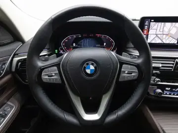 2020 BMW 6 серии с пробегом 68 800 км