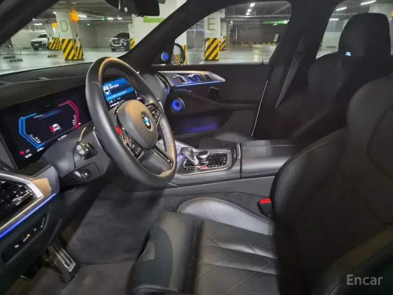 2025 BMW XM с пробегом 12 710 км