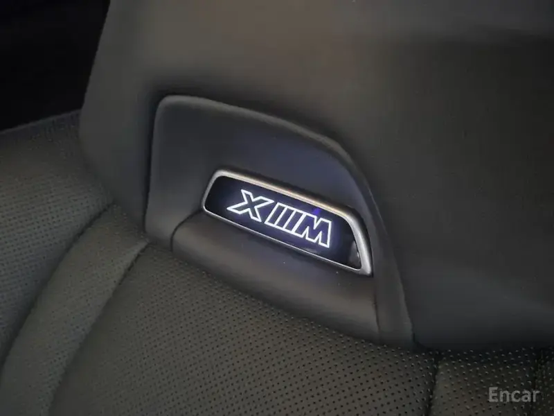 2025 BMW XM с пробегом 12 710 км