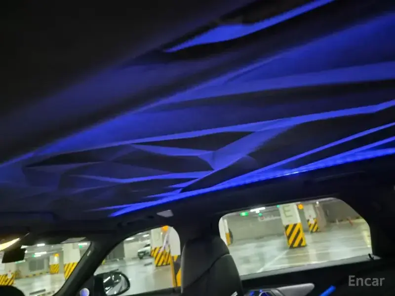 2025 BMW XM с пробегом 12 710 км