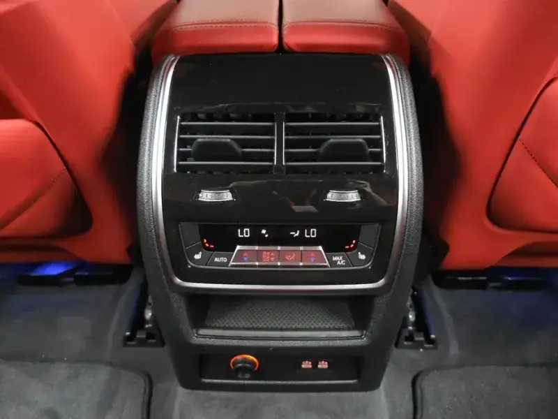 2025 BMW XM с пробегом 44 850 км