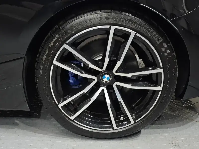 2025 BMW Z4 с пробегом 5 335 км