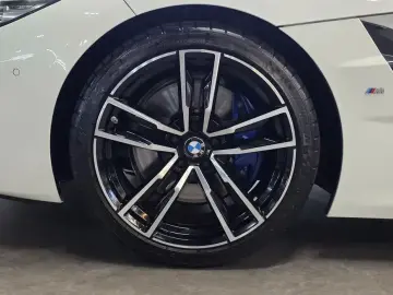 2023 BMW Z4 с пробегом 15 703 км