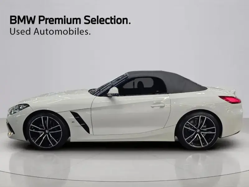 2023 BMW Z4 с пробегом 15 703 км