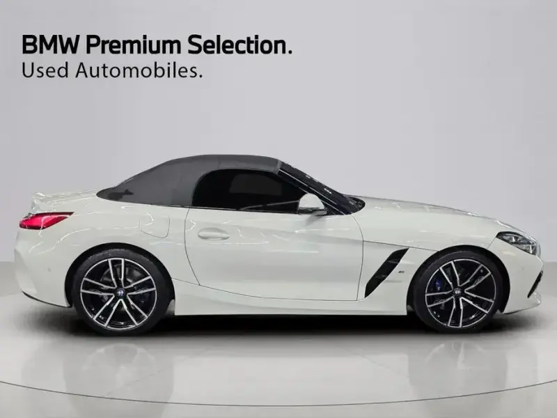2023 BMW Z4 с пробегом 15 703 км