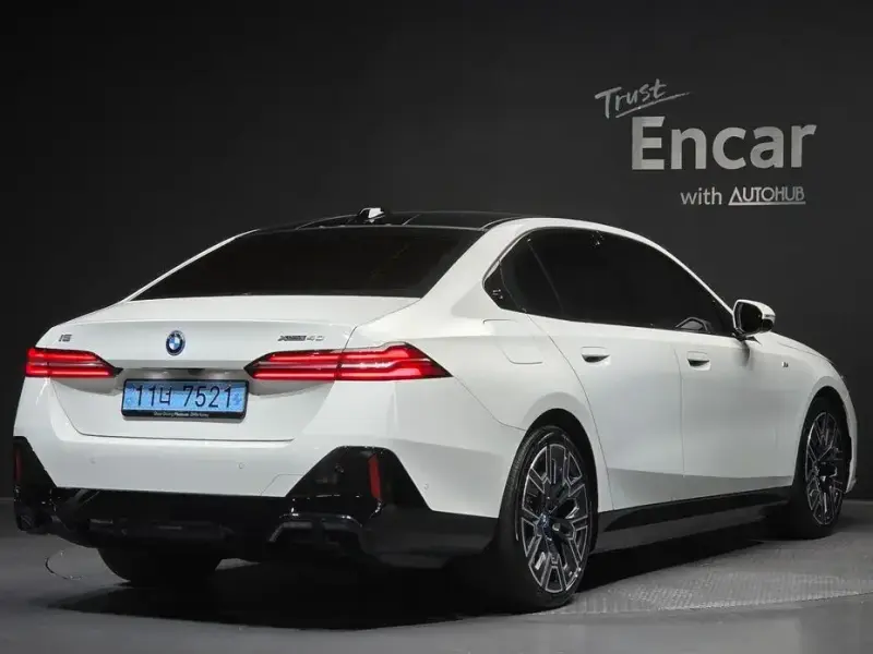 2025 BMW i5 с пробегом 22 848 км