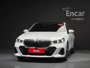 2025 BMW i5 с пробегом 22 848 км
