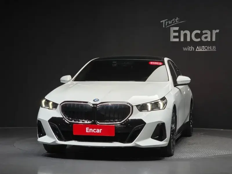 2025 BMW i5 с пробегом 22 848 км