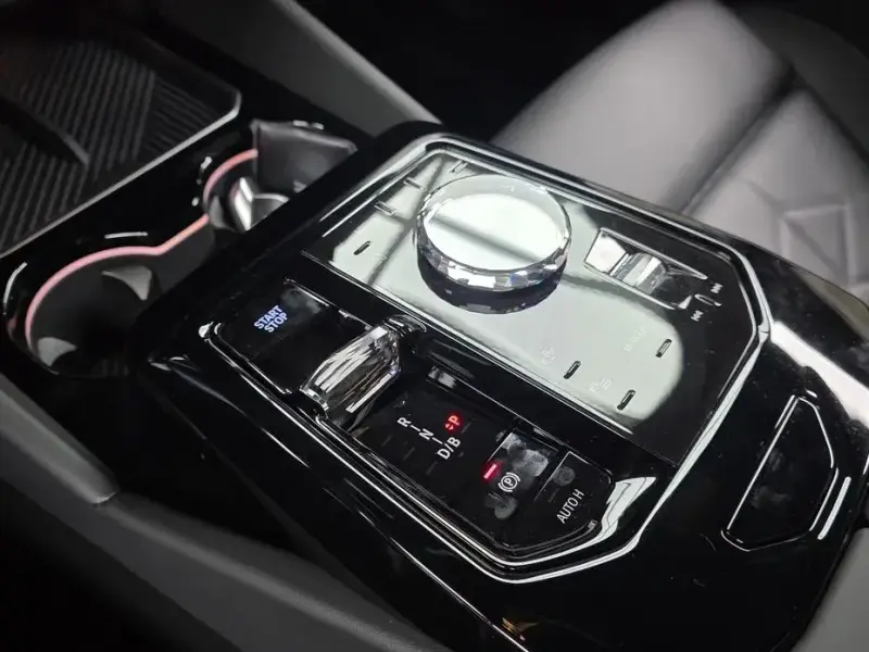 2025 BMW i5 с пробегом 22 848 км