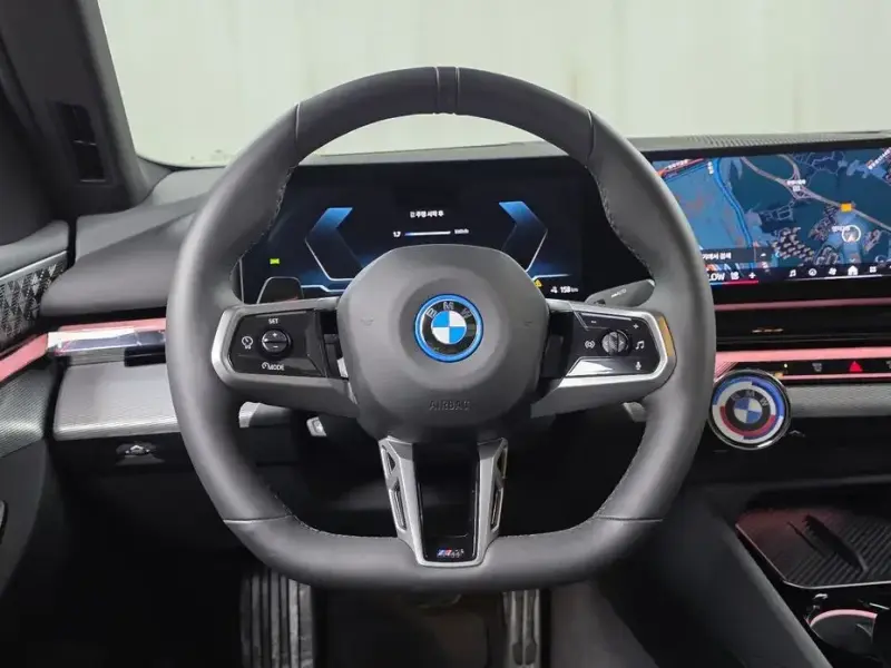 2025 BMW i5 с пробегом 22 848 км