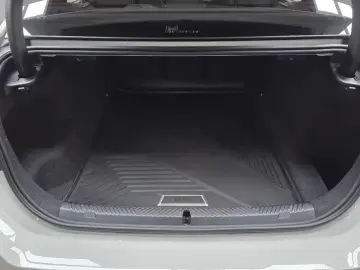 2025 BMW i5 с пробегом 22 848 км