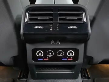 2025 BMW i5 с пробегом 22 848 км