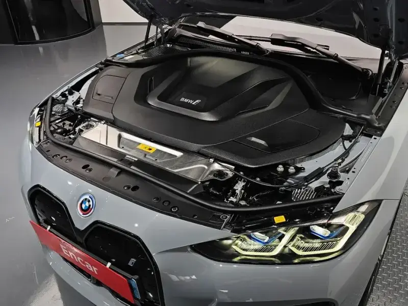 2023 BMW i4 с пробегом 24 026 км
