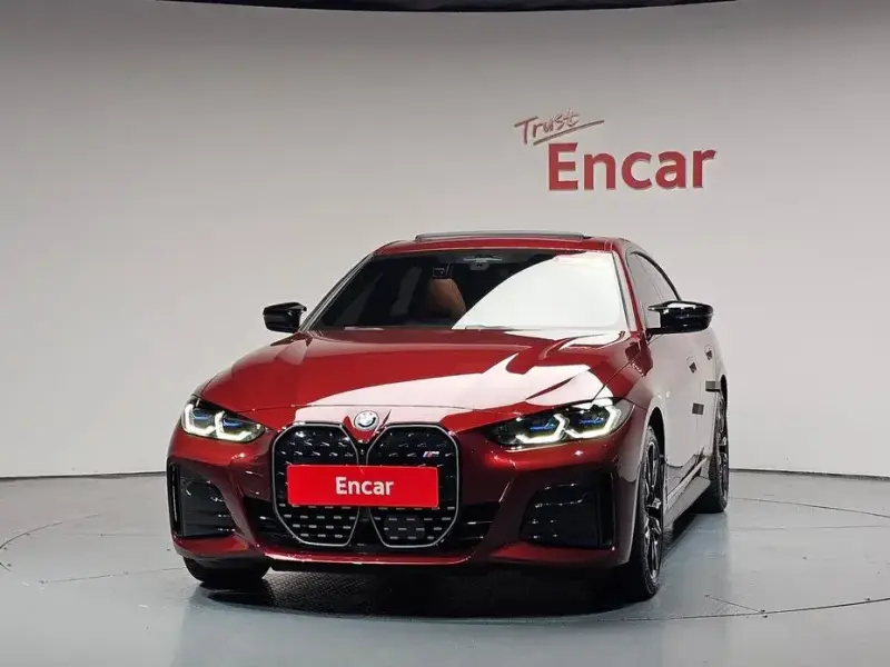 2023 BMW i4 с пробегом 30 422 км
