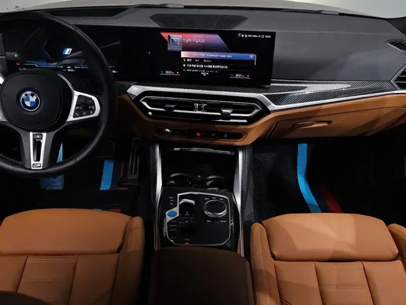 2023 BMW i4 с пробегом 30 422 км