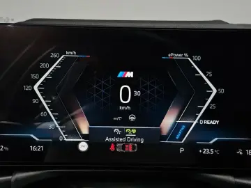 2023 BMW i4 с пробегом 30 422 км