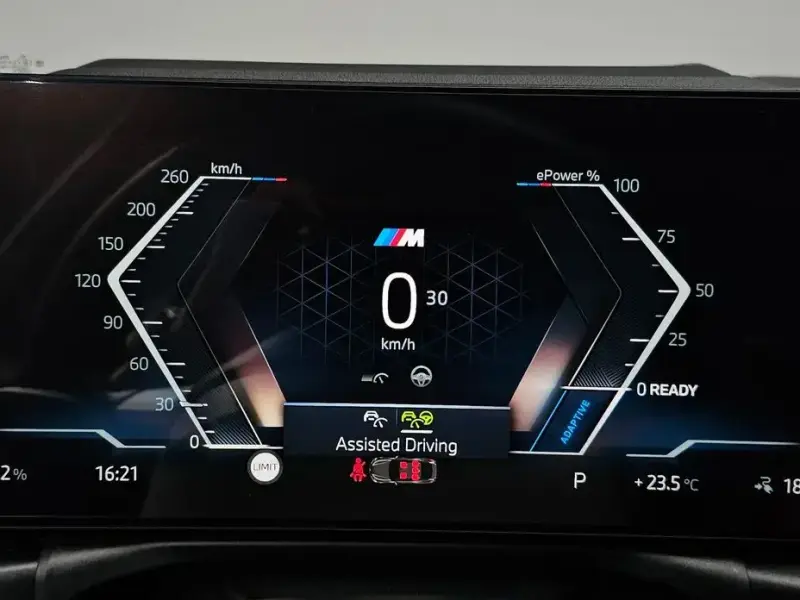 2023 BMW i4 с пробегом 30 422 км