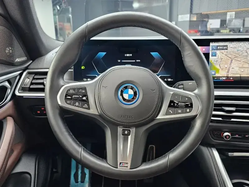 2023 BMW i4 с пробегом 24 026 км