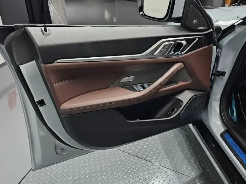 2023 BMW i4 с пробегом 24 026 км