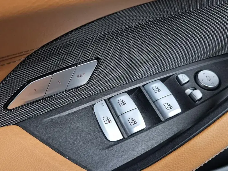 2023 BMW i4 с пробегом 30 422 км