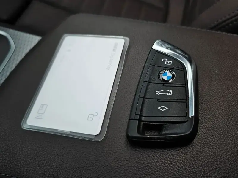 2023 BMW i4 с пробегом 24 026 км