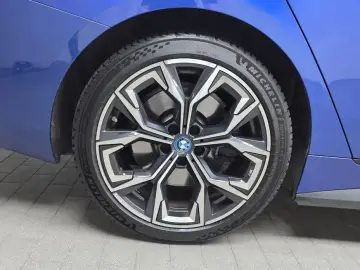 2023 BMW i4 с пробегом 64 793 км