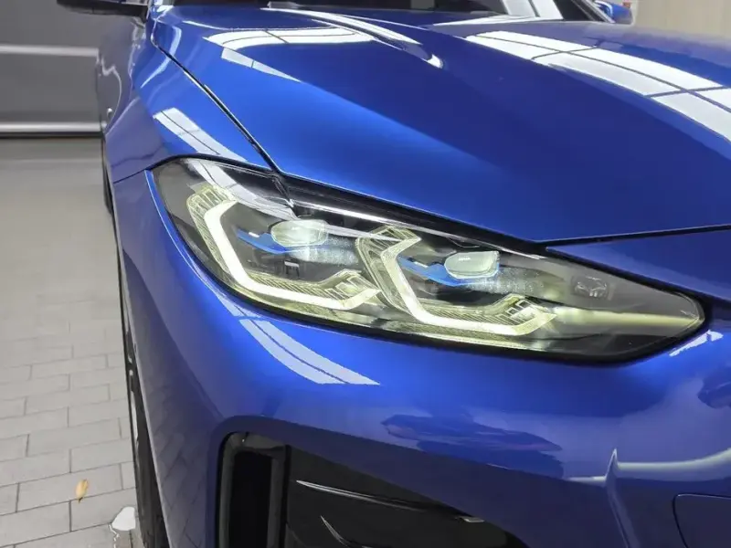 2023 BMW i4 с пробегом 64 793 км